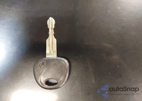 2010 Hyundai Accent Gs from USA, damaged, VIN KMHCM3AC6AU182658